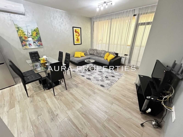 Дава се под наем Двустаен апартамент в Разград, Житница - 70 кв.м за 433.5 € - Снимка #1