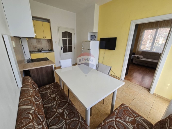 Дава се под наем Тристаен апартамент в Варна, Център - 75 кв.м за 550 € - Снимка #1