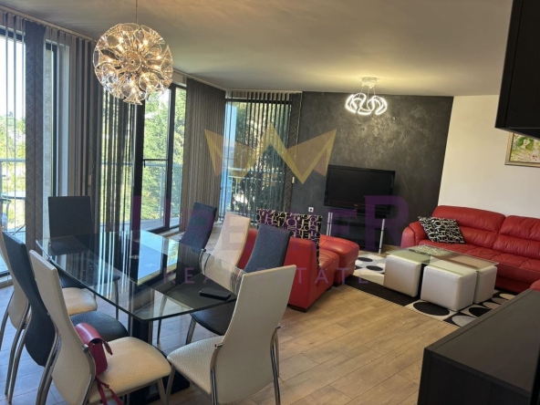 Дава се под наем Тристаен апартамент в Варна, м-т Св. Никола - 120 кв.м за 700 € - Снимка #1