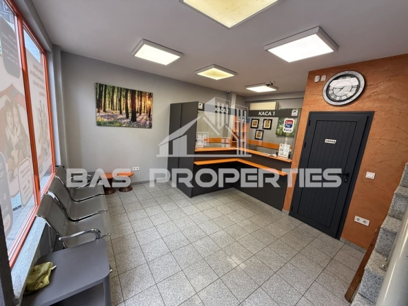 Дава се под наем Офис в София, Света Троица - 40 кв.м за 734.4 € - Снимка #1