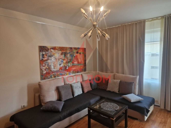 Дава се под наем Двустаен апартамент в к.к. Св.Св. Константин и Елена - 60 кв.м за 612 € - Снимка #1