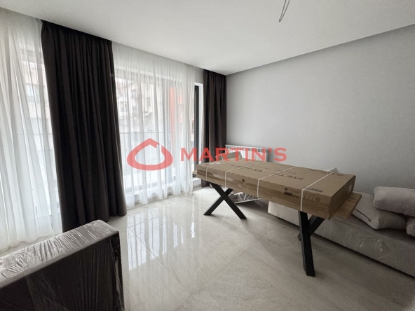 Дава се под наем Четиристаен апартамент в София, Оборище - 185 кв.м за 2000 € - Снимка #1