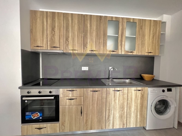 Дава се под наем Двустаен апартамент в Варна, Левски - 62 кв.м за 484.5 € - Снимка #1