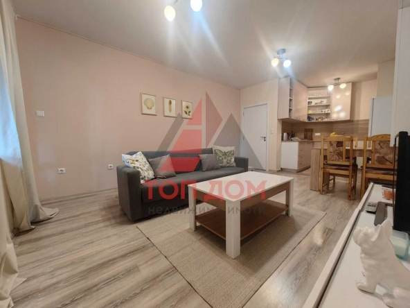 Дава се под наем Двустаен апартамент в Варна, Левски - 68 кв.м за 688.5 € - Снимка #1