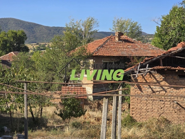 Къща в Стрелча - 140 кв.м за 465 €/кв.м - Снимка #1