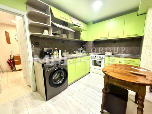 Дава се под наем Двустаен апартамент в Варна, Чайка - 50 кв.м за 357 € - Снимка #1