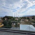 Четиристаен апартамент в Варна, Бриз - 175 кв.м за 1715 €/кв.м - Снимка #1