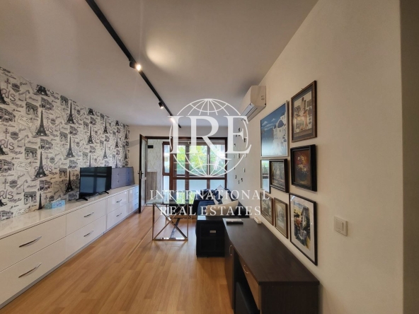 Двустаен апартамент в к.к. Св.Св. Константин и Елена - 75 кв.м за 2120 €/кв.м - Снимка #1