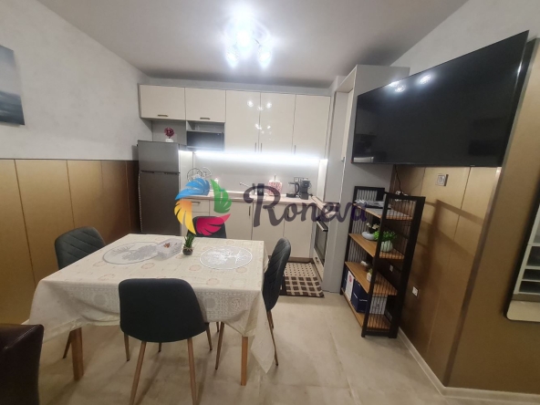Дава се под наем Двустаен апартамент в Варна, Център - 45 кв.м за 690 € - Снимка #1