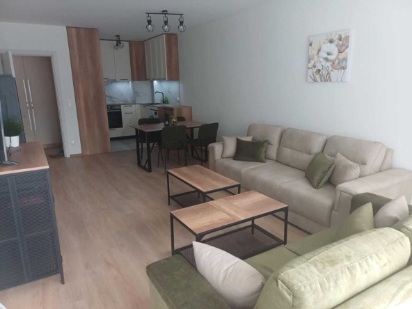 Дава се под наем Двустаен апартамент в София, Студентски град - 80 кв.м за 700 € - Снимка #1