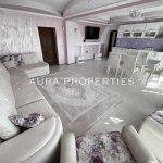 Тристаен апартамент в Разград, Център - 100 кв.м за 7 €/кв.м - Снимка #1