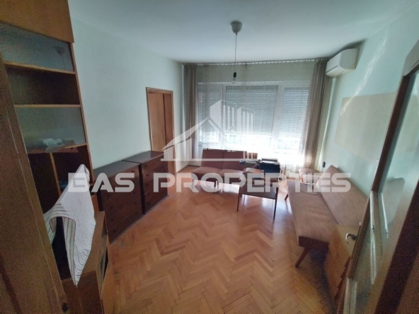 Тристаен апартамент в София, Гео Милев - 72 кв.м за 3612 €/кв.м - Снимка #1