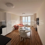 Дава се под наем Двустаен апартамент в Варна, м-т Траката - 75 кв.м за 690 € - Снимка #1