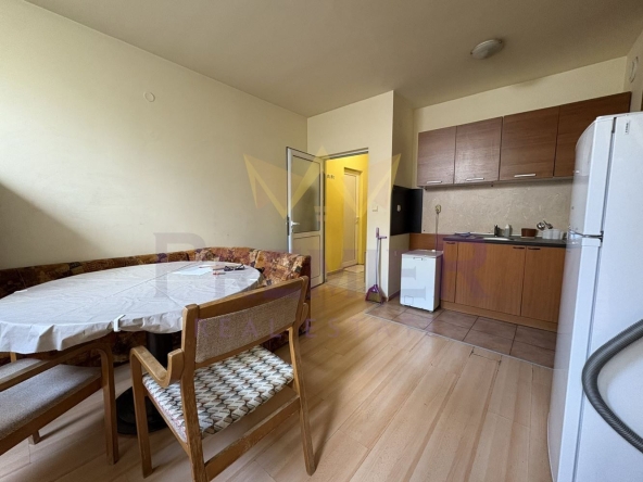 Дава се под наем Двустаен апартамент в Варна, Център - 65 кв.м за 382.5 € - Снимка #1