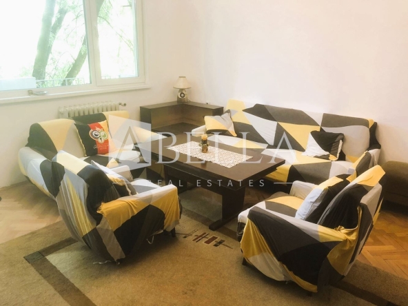 Дава се под наем Тристаен апартамент в София, Яворов - 100 кв.м за 612 € - Снимка #1