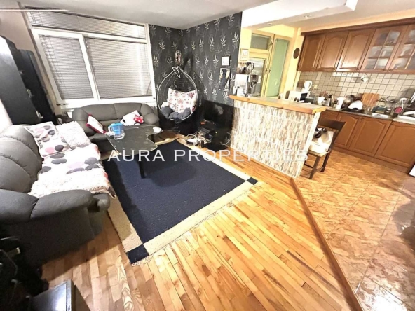Тристаен апартамент в Разград, Освобождение - 90 кв.м за 1275 €/кв.м - Снимка #1