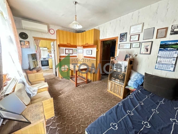 Тристаен апартамент в Шумен, Добруджански - 75 кв.м за 1224 €/кв.м - Снимка #1