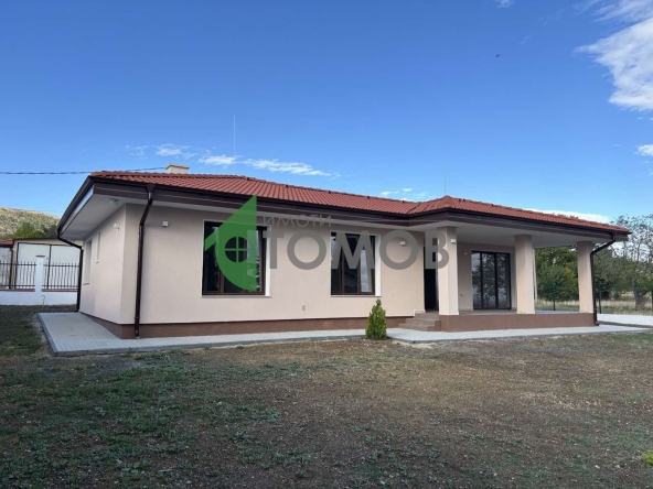 Къща в с. Дълбоки, Област Стара Загора - 148 кв.м за 1217 €/кв.м - Снимка #1