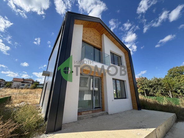 Къща в с. Богомилово, Област Стара Загора - 100 кв.м за 1800 €/кв.м - Снимка #1