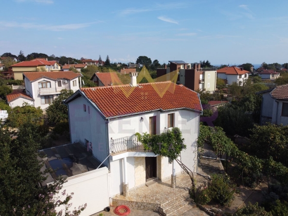 Къща в Варна, м-т Ракитника - 170 кв.м за 2000 €/кв.м - Снимка #1