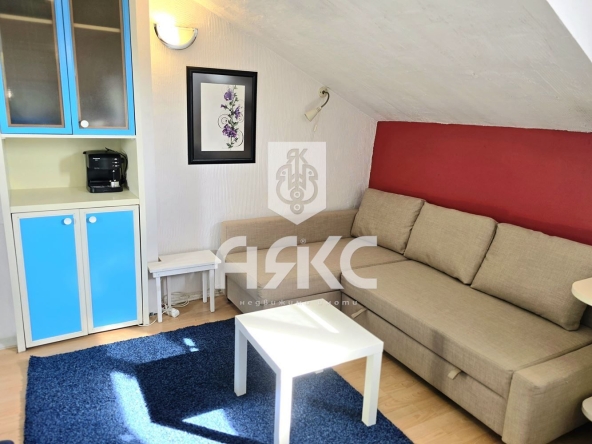 Дава се под наем Едностаен апартамент в София, Център - 30 кв.м за 408 € - Снимка #1