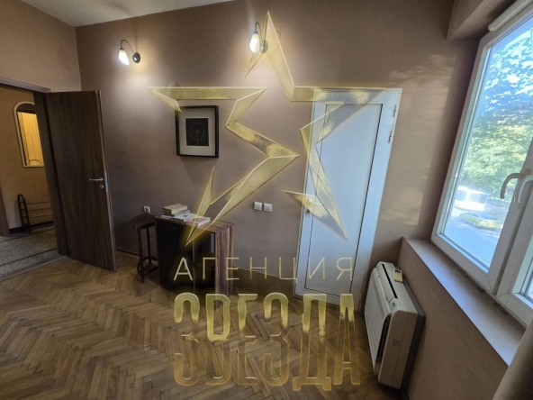 Тристаен апартамент в Пловдив, Център - 98 кв.м за 1888 €/кв.м - Снимка #1