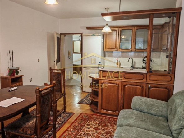 Дава се под наем Тристаен апартамент в Варна, Колхозен пазар - 75 кв.м за 663 € - Снимка #1