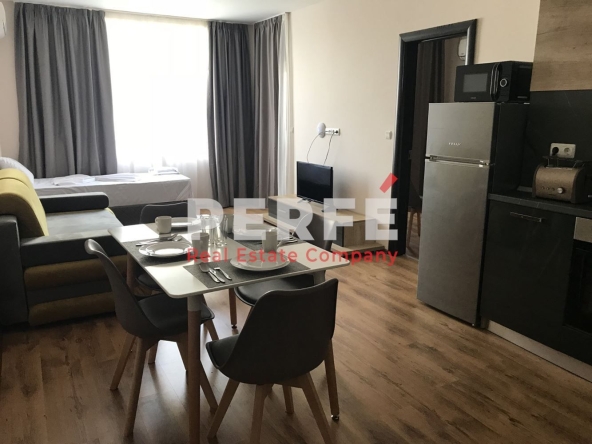 Тристаен апартамент в Поморие - 93 кв.м за 1802 €/кв.м - Снимка #1
