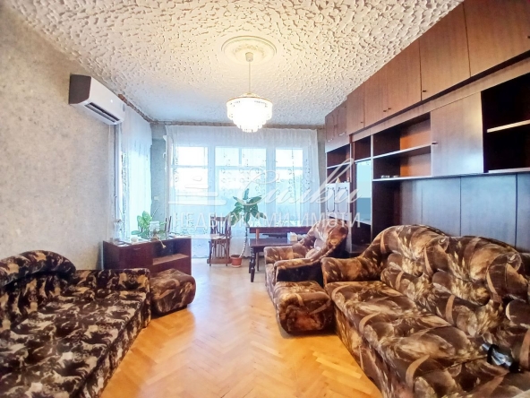 Двустаен апартамент в Шумен, Херсон - 76 кв.м за 1685 €/кв.м - Снимка #1