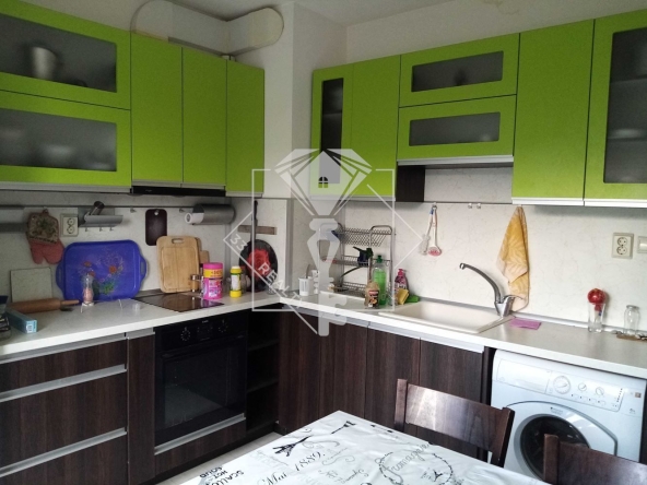 Тристаен апартамент в Пловдив, Гагарин - 65 кв.м за 1600 €/кв.м - Снимка #1