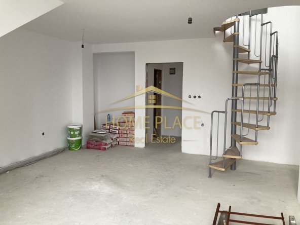 Тристаен апартамент в Варна, Зимно кино Тракия - 166 кв.м за 874 €/кв.м - Снимка #1