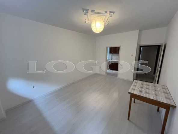 Тристаен апартамент в Варна, Лятно кино Тракия - 77 кв.м за 3052 €/кв.м - Снимка #1