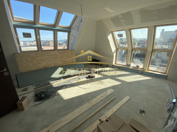 Тристаен апартамент в Варна, Колхозен пазар - 112 кв.м за 1536 €/кв.м - Снимка #1