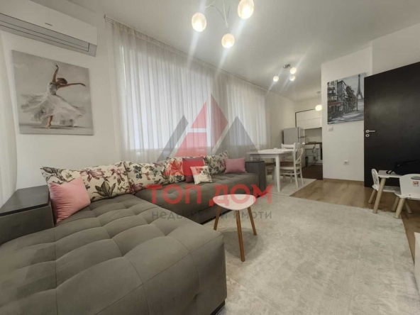 Дава се под наем Двустаен апартамент в Варна, Възраждане 1 - 65 кв.м за 510 € - Снимка #1