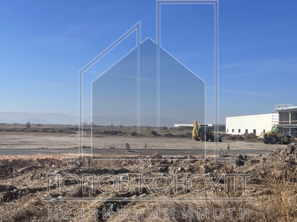 Парцел в с. Радиново, Област Пловдив - 15868 кв.м за 40 €/кв.м - Снимка #1