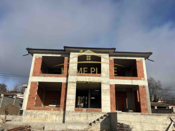 Къща в с. Приселци, Област Варна - 256 кв.м за 1211 €/кв.м - Снимка #1