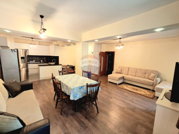 Тристаен апартамент в Варна, Бриз - 125 кв.м за 1920 €/кв.м - Снимка #1