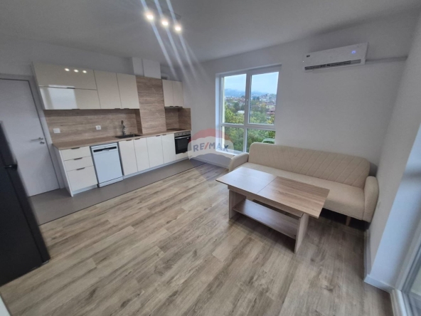 Дава се под наем Двустаен апартамент в Варна, Изгрев - 55 кв.м за 459 € - Снимка #1