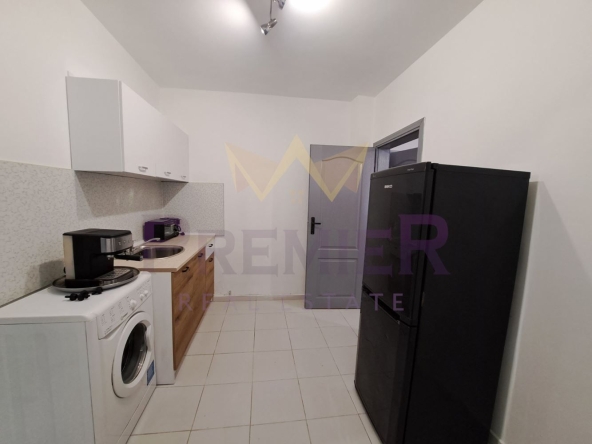 Дава се под наем Четиристаен апартамент в Варна, Лятно кино Тракия - 110 кв.м за 637.5 € - Снимка #1