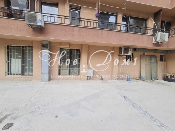 Гараж / Паркомясто в Варна, Цветен квартал - 21 кв.м за 1048 €/кв.м - Снимка #1