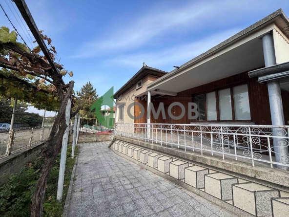 Къща в с. Коларово, Област Стара Загора - 160 кв.м за 482 €/кв.м - Снимка #1