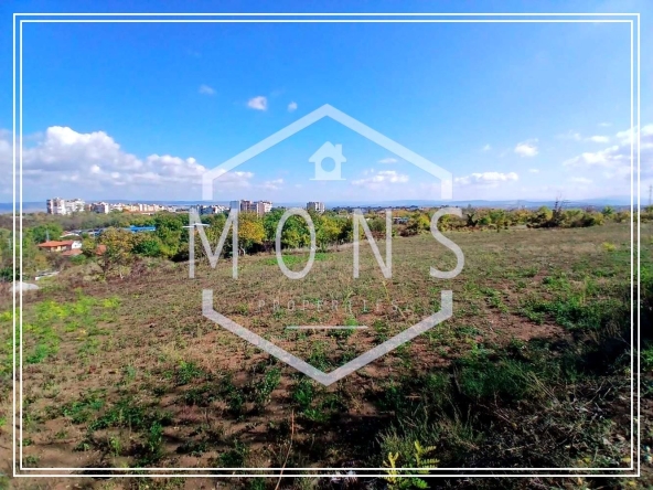 Парцел в Горна Оряховица - 6374 кв.м за 49 €/кв.м - Снимка #1