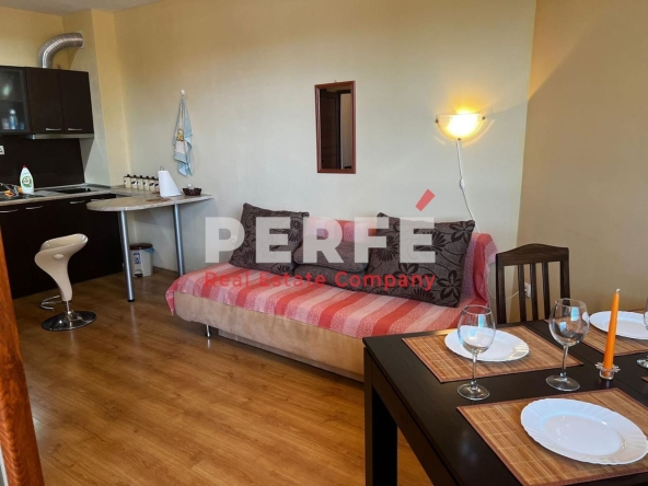 Двустаен апартамент в к.к. Слънчев бряг - 65 кв.м за 1247 €/кв.м - Снимка #1