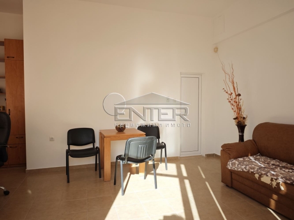 Дава се под наем Офис в Варна, Левски - 30 кв.м за 265 € - Снимка #1