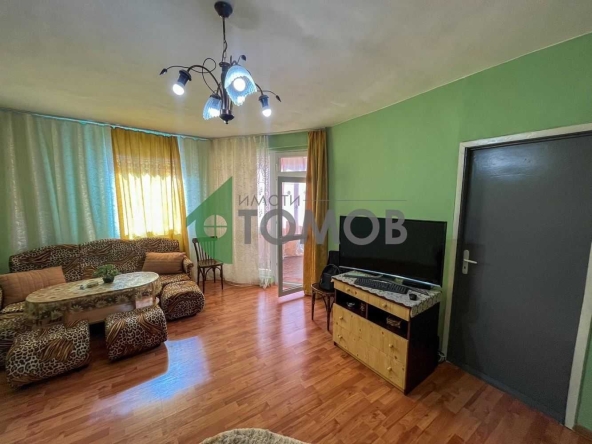 Едностаен апартамент в Шумен, 5-ти полк - 54 кв.м за 1256 €/кв.м - Снимка #1