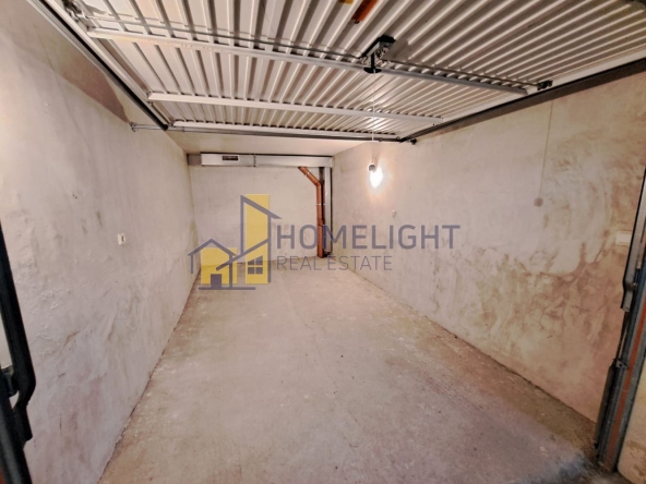 Дава се под наем Гараж / Паркомясто в София, Белите брези - 17 кв.м за 122 € - Снимка #1
