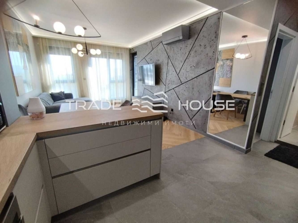 Дава се под наем Двустаен апартамент в Пловдив, Тракия - 68 кв.м за 510 € - Снимка #1