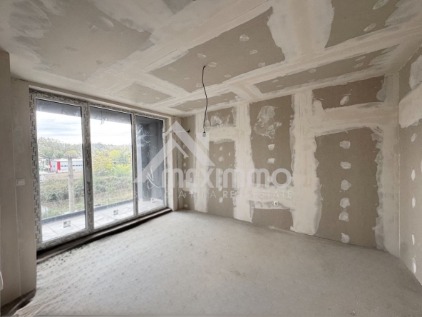 Тристаен апартамент в Варна, Аспарухово - 90 кв.м за 1828 €/кв.м - Снимка #1