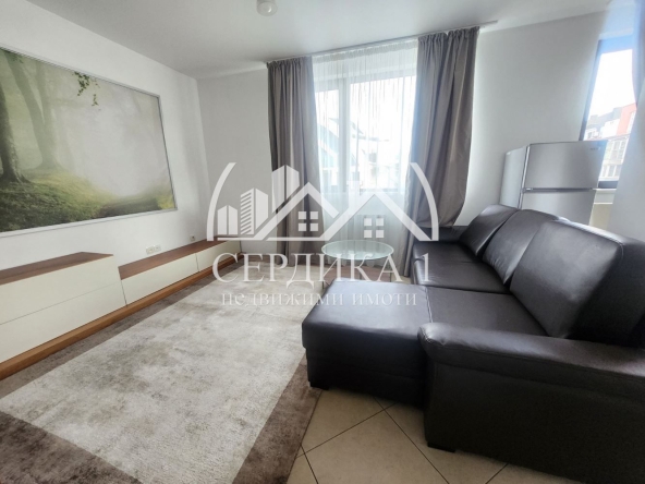 Дава се под наем Двустаен апартамент в София, Център - 60 кв.м за 550 € - Снимка #1