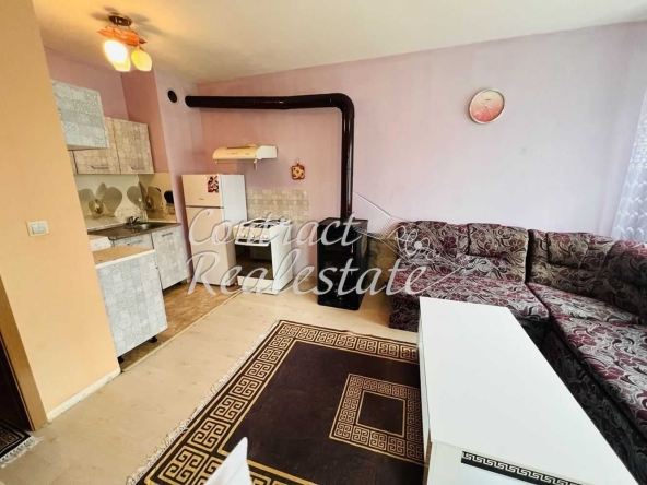 Дава се под наем Двустаен апартамент в Варна, Център - 50 кв.м за 255 € - Снимка #1